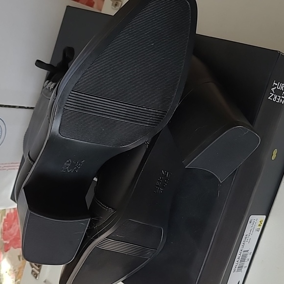 Black Naturalizer boots size 8 - Picture 5 of 7